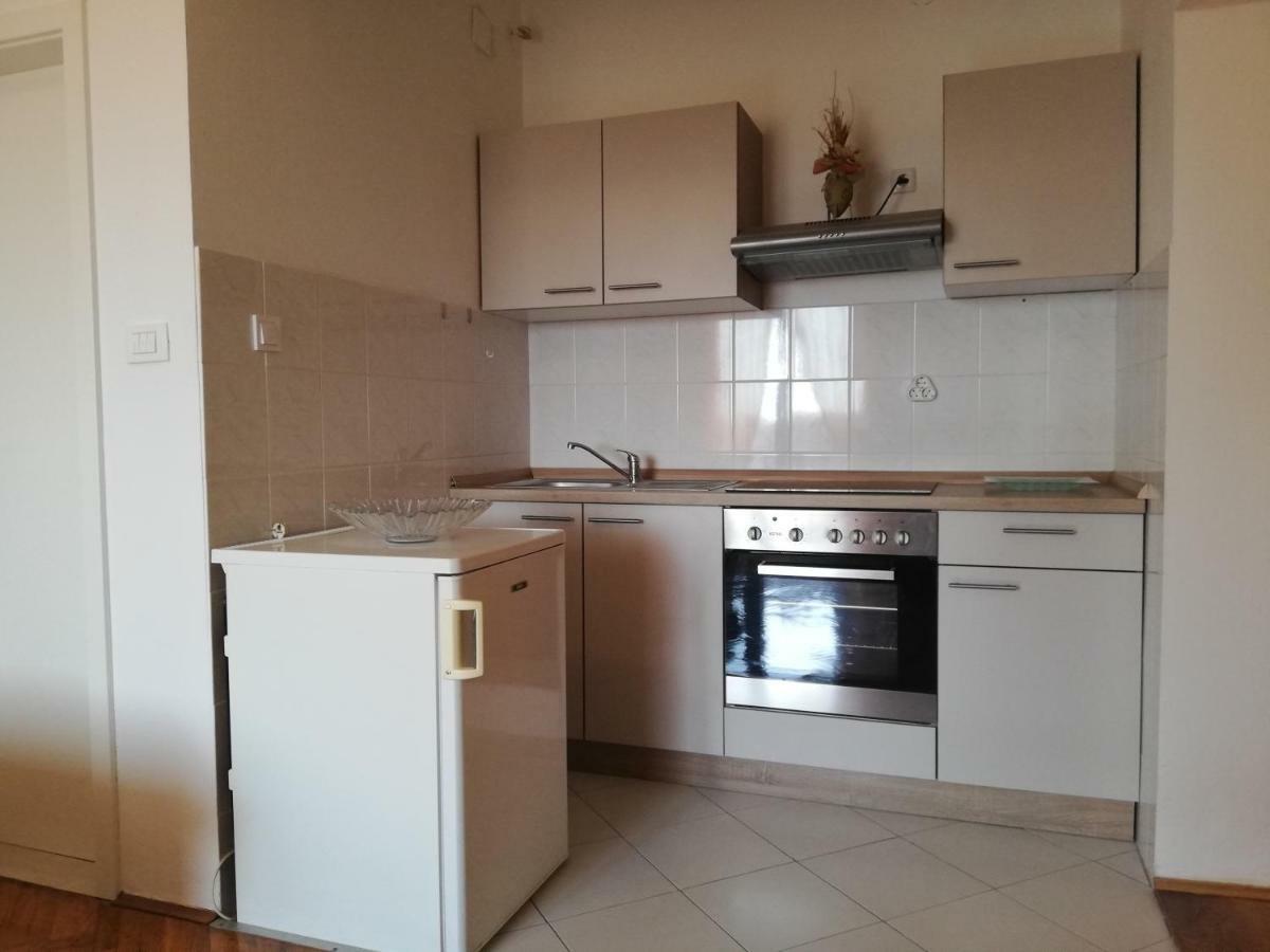 Studio Apartman Antonia Rtina Exterior photo